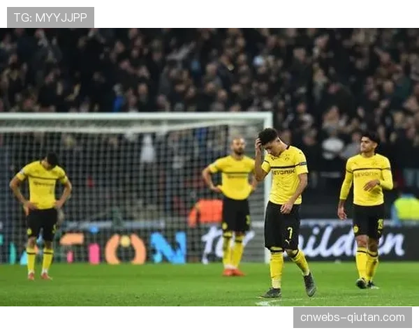 天空体育德甲评论员：多特蒙德3-2勒沃库森一役，全球直播信号首次提供八种实时解说